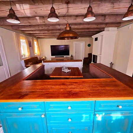 Lucia Holiday home